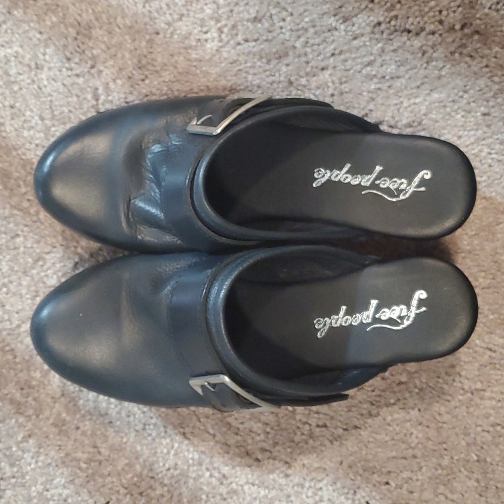 Free People Clog